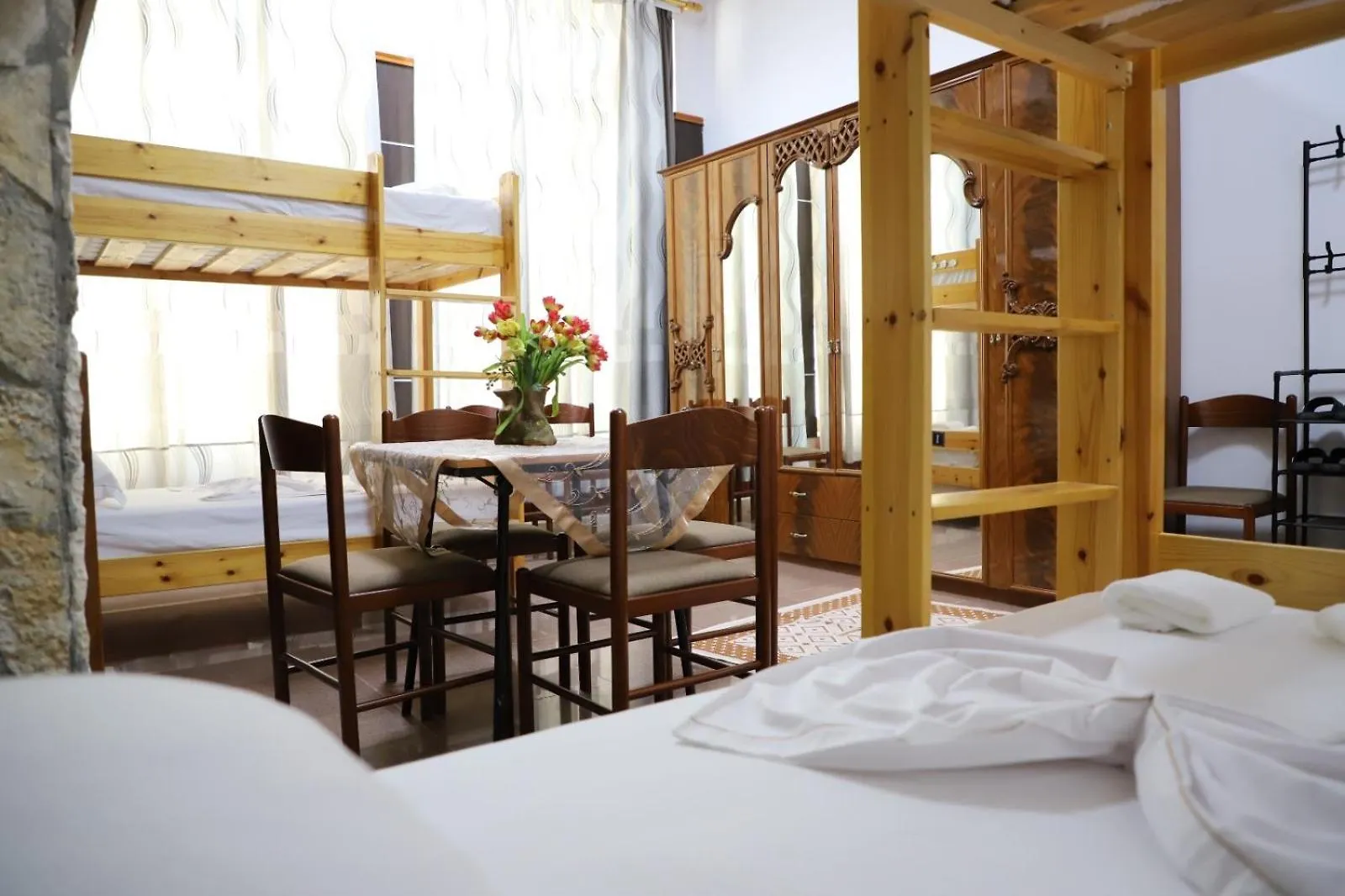 Univers Hostel Berat